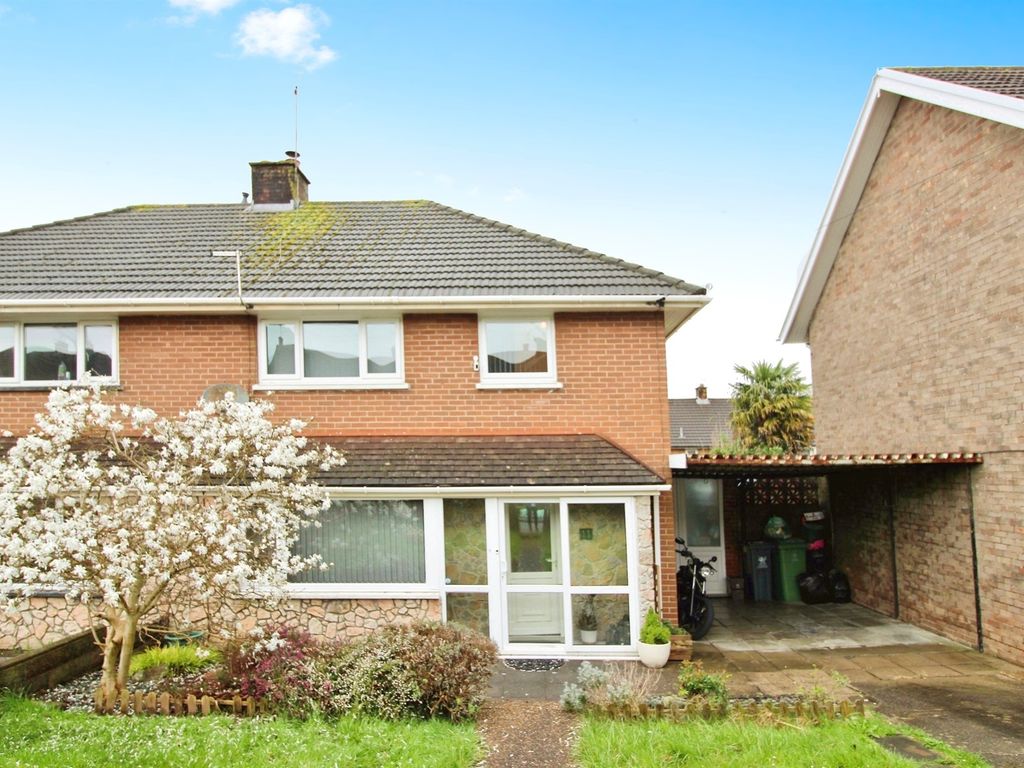 3 bed semidetached house for sale in Bampton Road, Llanrumney, Cardiff