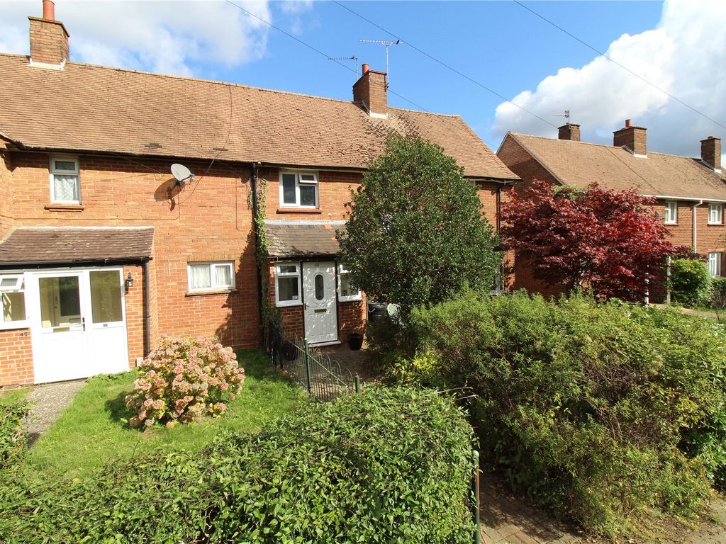 3 bed semidetached house for sale in Warton Road, Basingstoke RG21