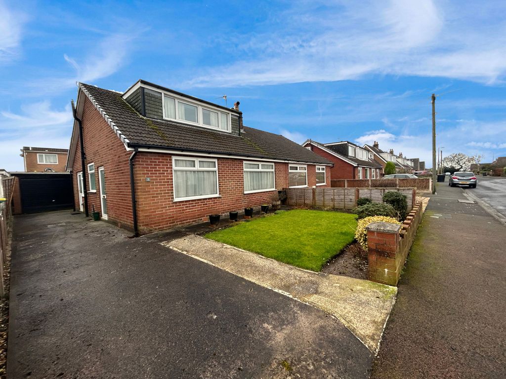 2 bed semidetached house for sale in Northgate, Goosnargh PR3, £