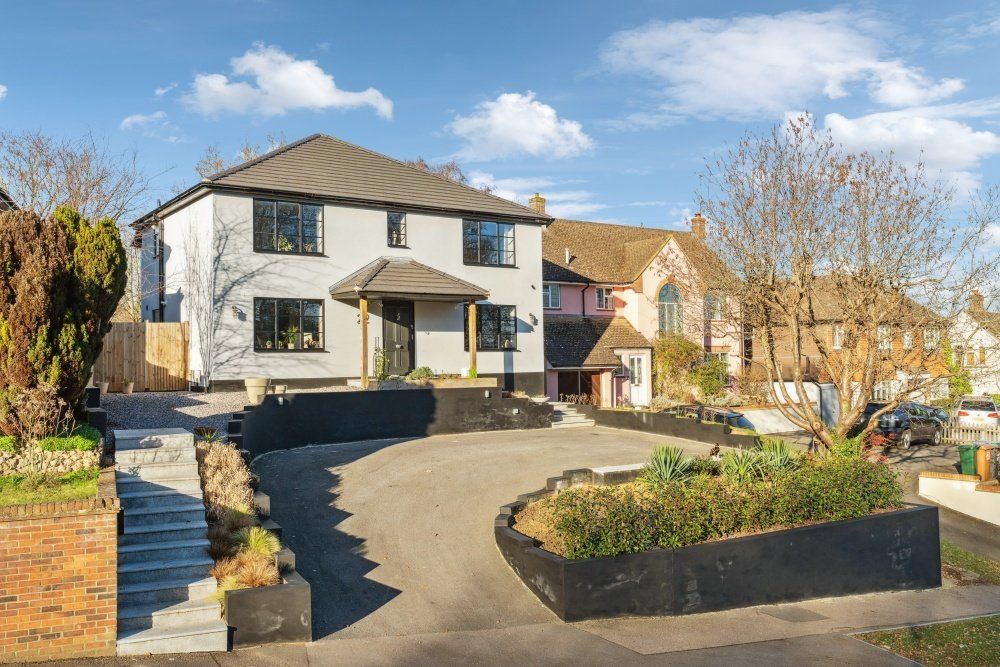 4 bed detached house for sale in Blacketts Wood Drive, Chorleywood