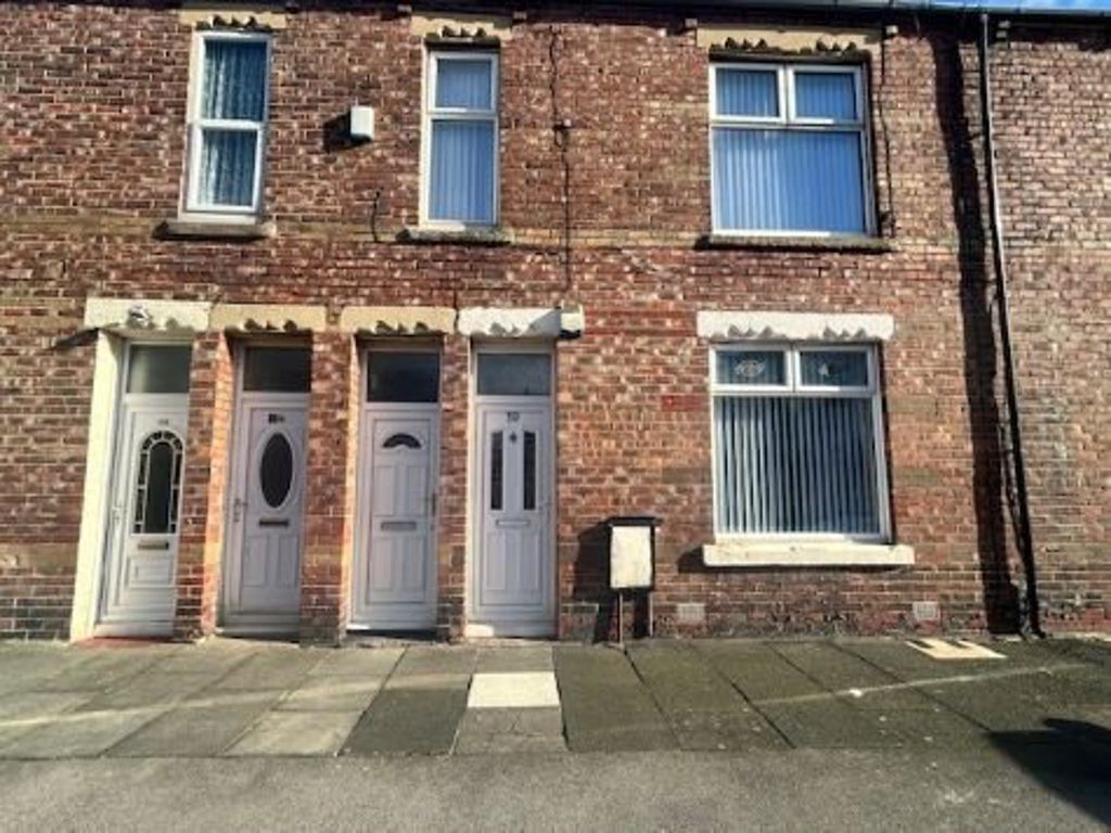 3 bed flat to rent in Eccleston Road, South Shields NE33, £595 pcm Zoopla