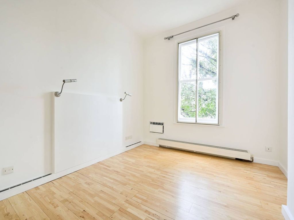 2 bed flat for sale in Longridge Road, Earls Court, London SW5, £