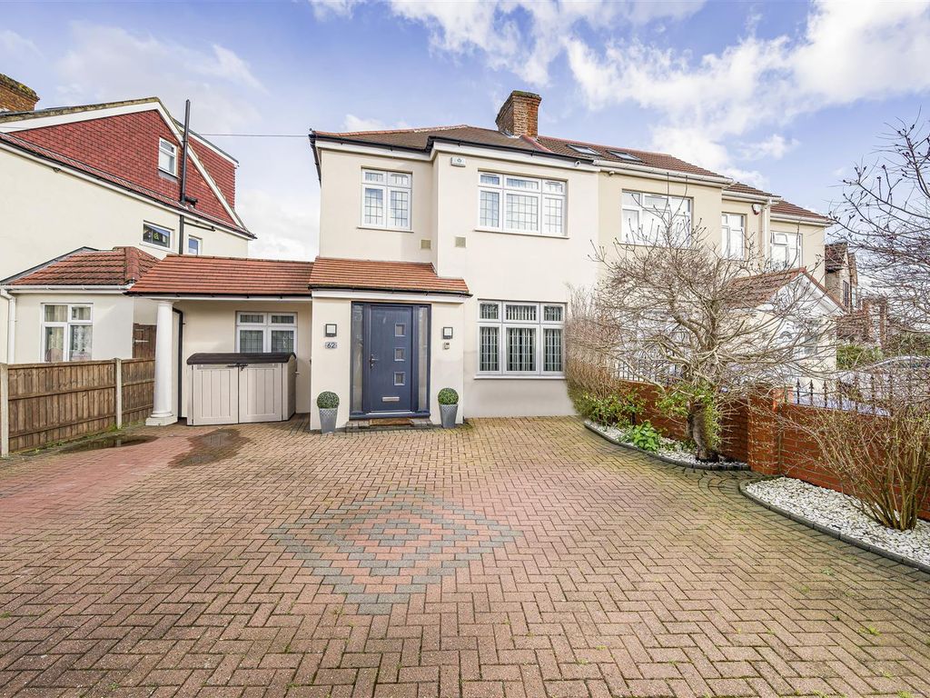 4 bed semidetached house for sale in Spring Grove Crescent, Hounslow