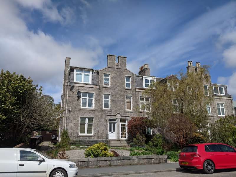 2 bed flat to rent in North Deeside Road, Peterculter, Aberdeen AB14, £