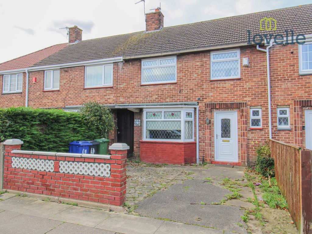 3 bed terraced house for sale in Worcester Avenue, Grimsby DN34, £