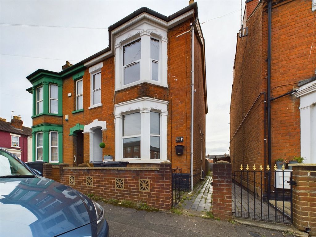 2 bed semidetached house for sale in Jersey Road, Gloucester, Gloucestershire GL1, £130,000