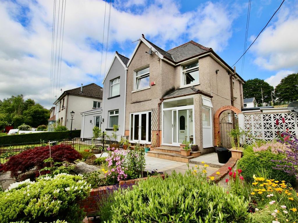 3 bed semidetached house for sale in Rock Villas, The Rock, Blackwood