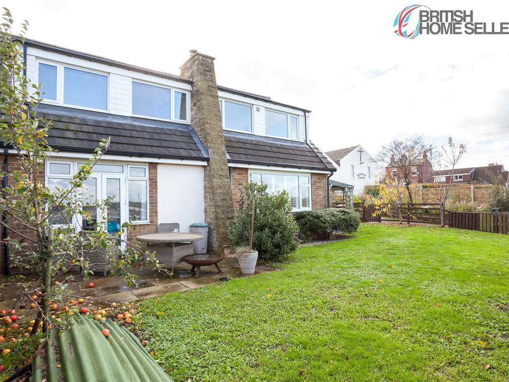 4 bed detached house for sale in Moorside Road, Drighlington, Bradford