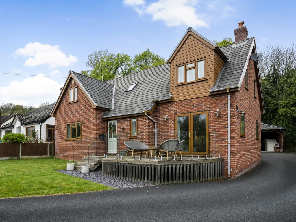 3 bed detached house for sale in Penygarreg Lane, Pant, Oswestry SY10