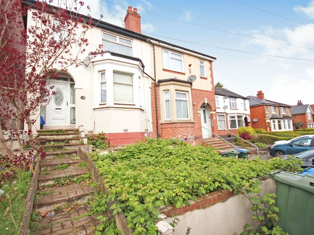 3 bed semidetached house for sale in Hall Green Road, Henley Green