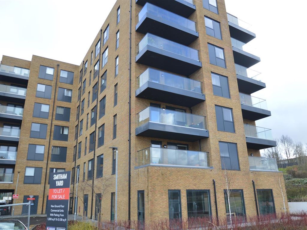 1 bed flat for sale in Leaden Hill, Coulsdon CR5, £275,000 Zoopla