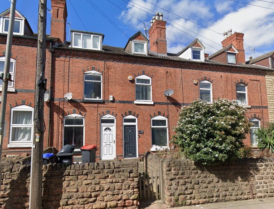 3 bed terraced house to rent in Watnall Road, Hucknall, Nottingham NG15