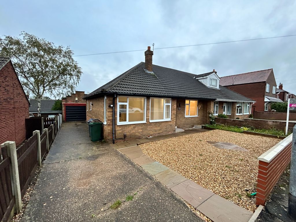 2 bed bungalow to rent in Allendale Road, Darton, Barnsley S75, £950