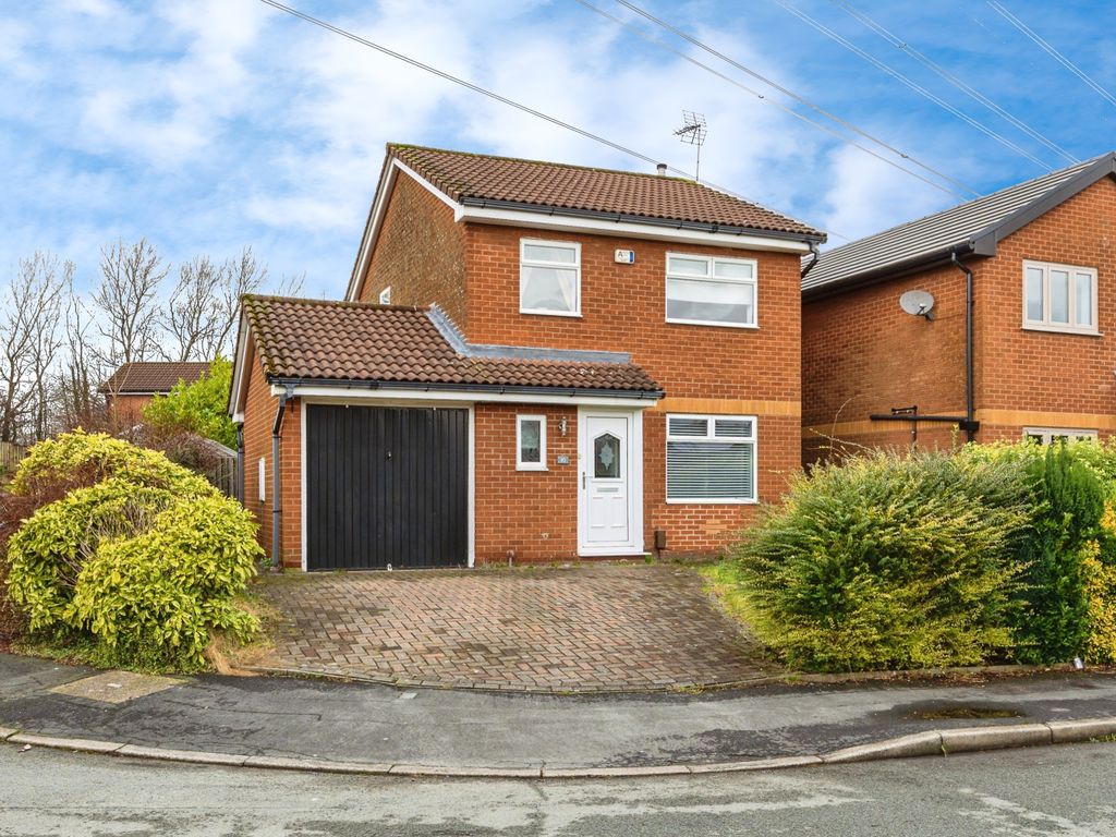 3 bed detached house for sale in Woodlea, Oldham OL9, £275,000 Zoopla