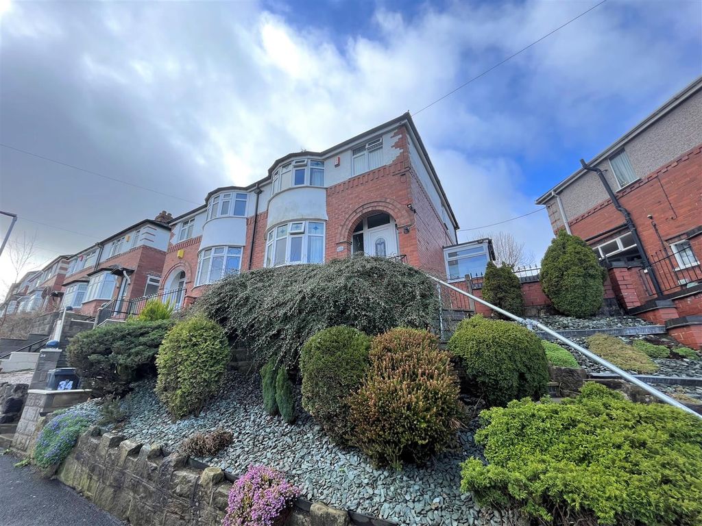 3 bed semidetached house for sale in Inglewood Drive, Wolstanton