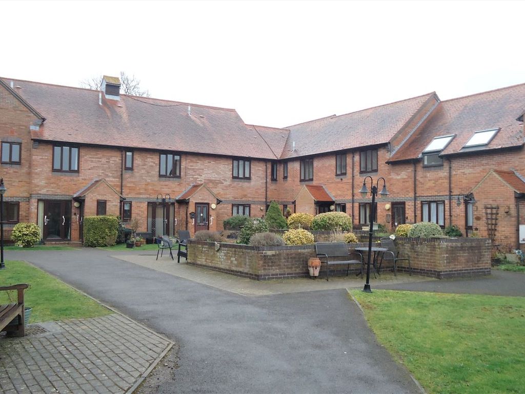 1 bed flat for sale in 59 Sharman Beer Court, Thame, Oxfordshire OX9