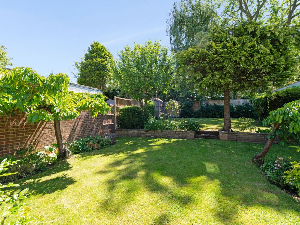 4 bed detached house for sale in Coldharbour Lane, Bushey WD23, £