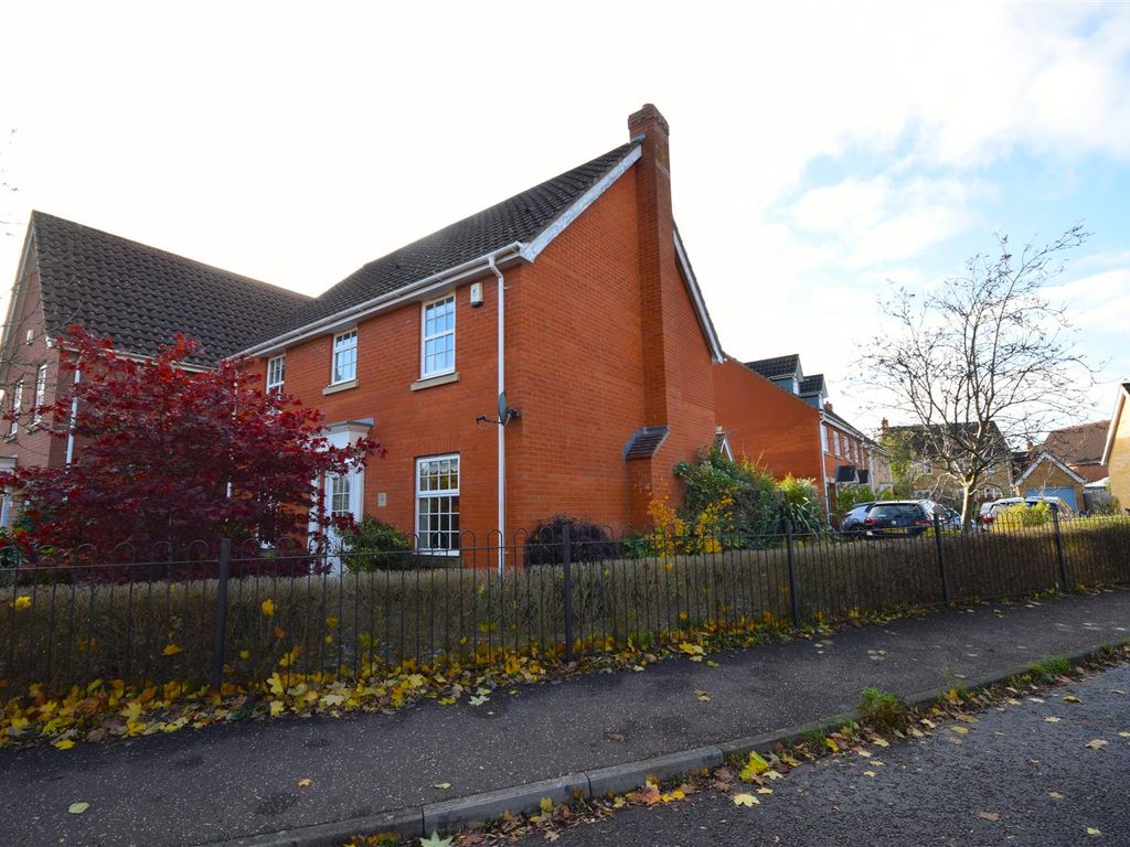 4 bed detached house for sale in Heyford Road, Old Catton, Norwich NR6