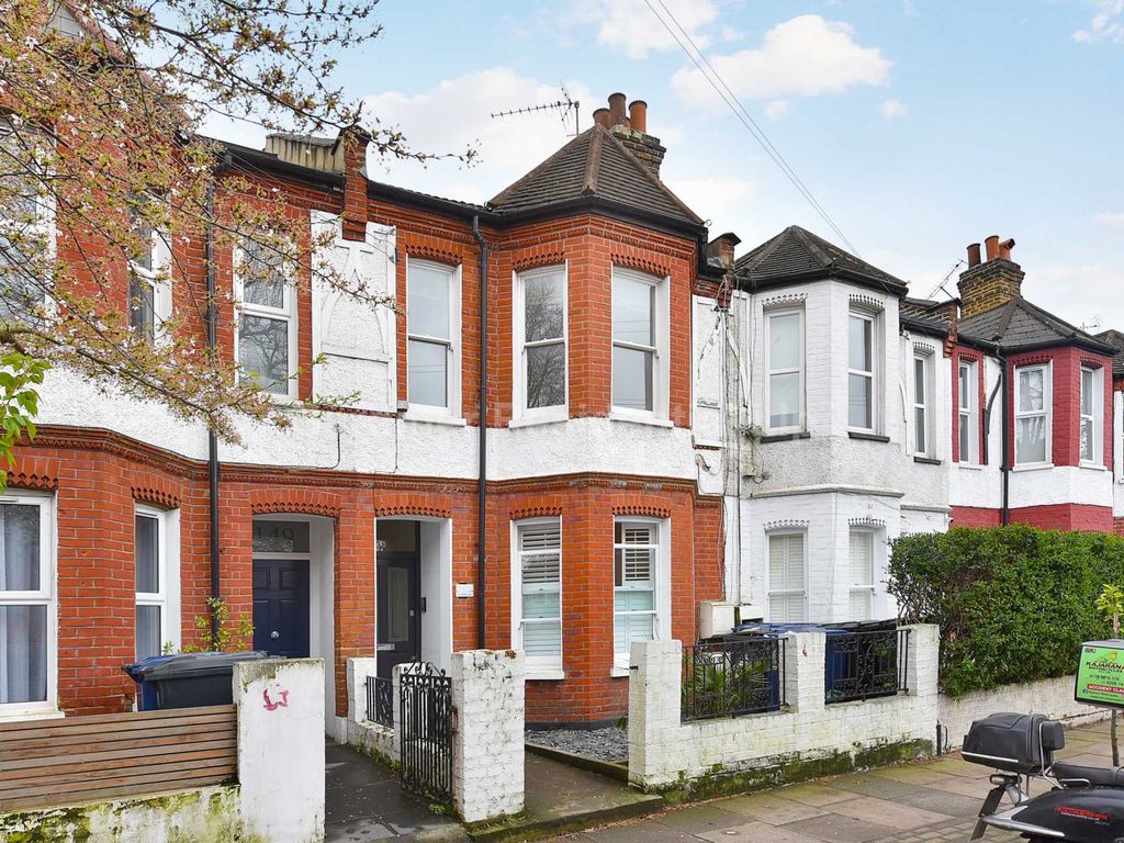 2 bed flat to rent in Southfield Road, Chiswick W4, £1,950 pcm Zoopla