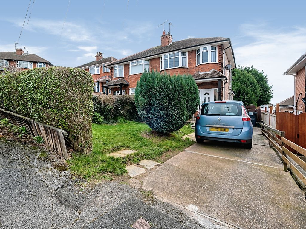 3 bed semidetached house for sale in Cantley Avenue, Nottingham NG4