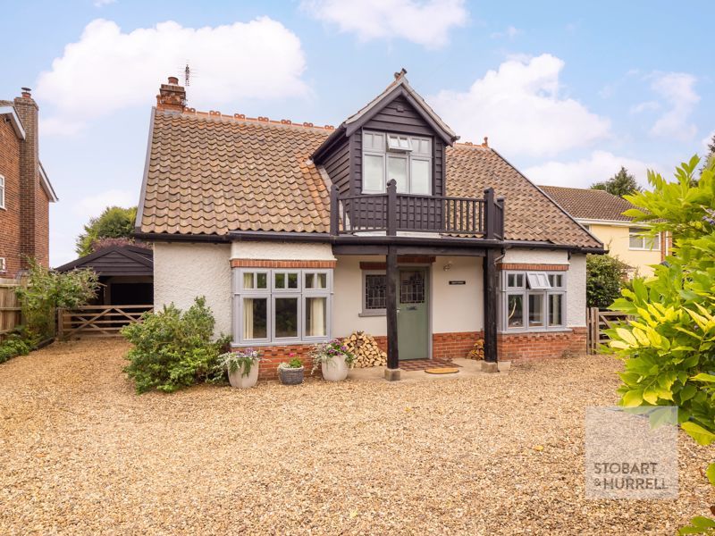 3 bed detached house for sale in Greystones, Horning Road West, Hoveton