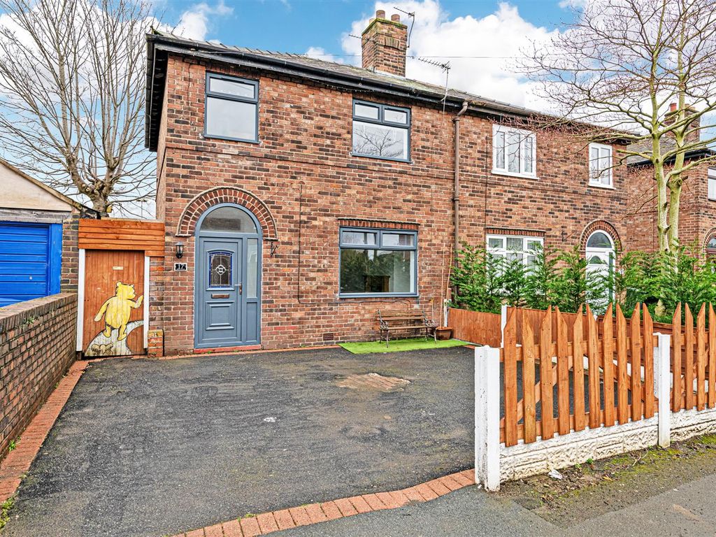 3 bed semidetached house to rent in Mort Avenue, Latchford, Warrington