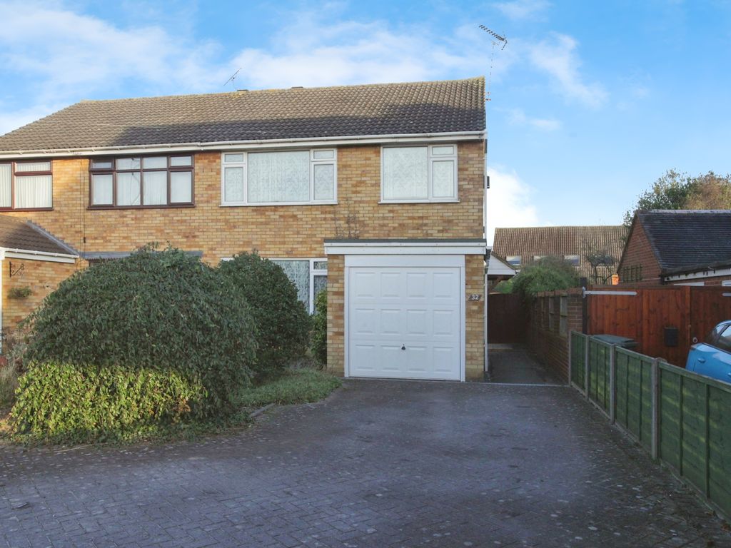 3 bed semidetached house for sale in Road South, Keresley