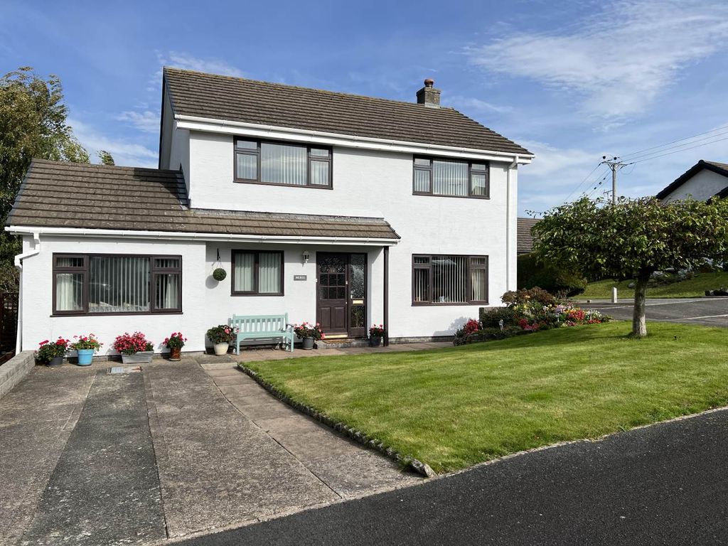 4 bed property for sale in Trefaenor, Comins Coch, Aberystwyth SY23