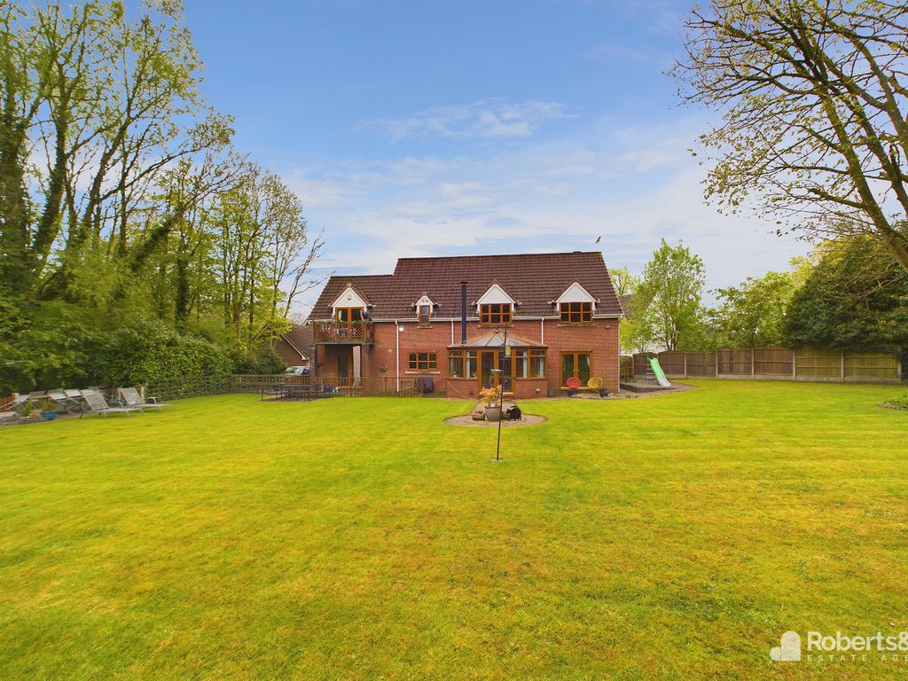 5 bed detached house for sale in Valley Road, Penwortham, Preston PR1