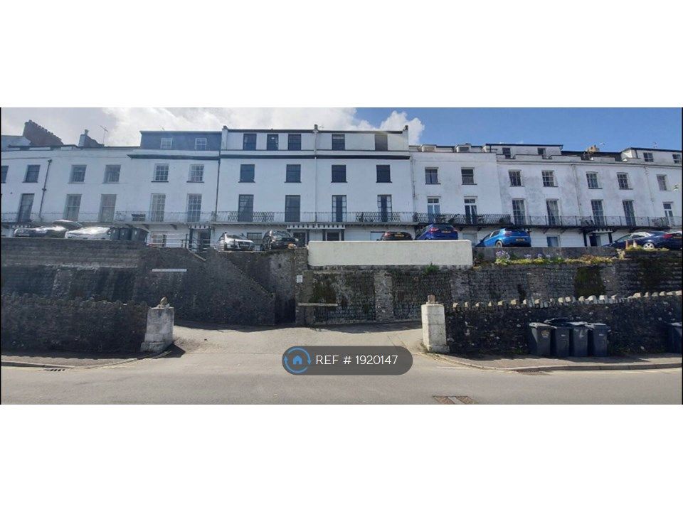 2 bed flat to rent in Hillsborough Terrace, EX34, £775 pcm