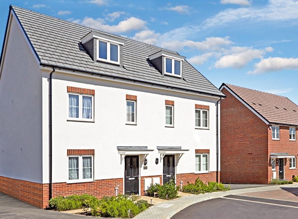 New home, 3 bed semidetached house for sale in Montagu Place