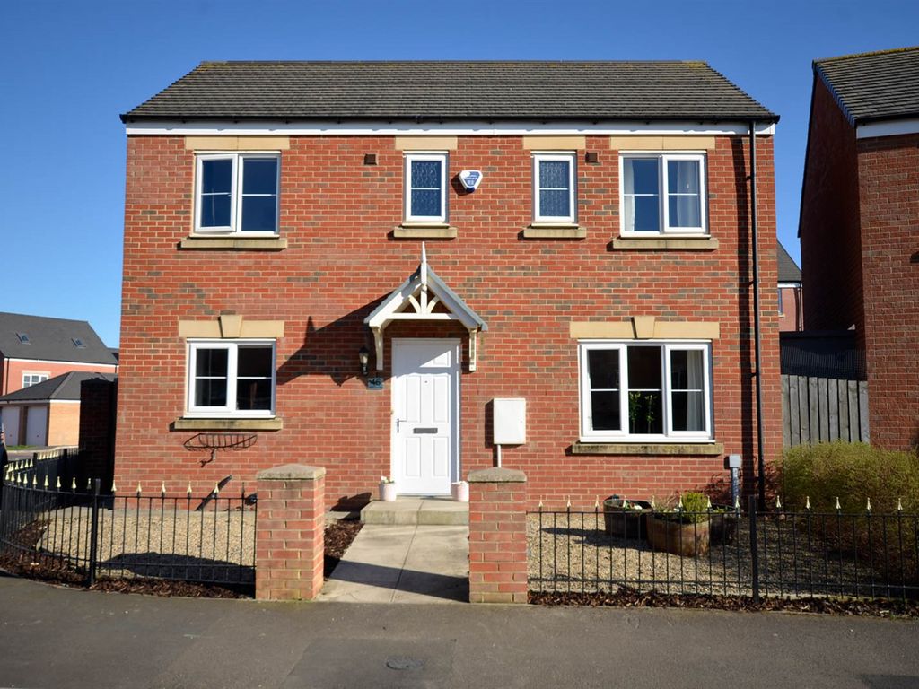 3 bed detached house for sale in Kensington Way, Newfield, Chester Le