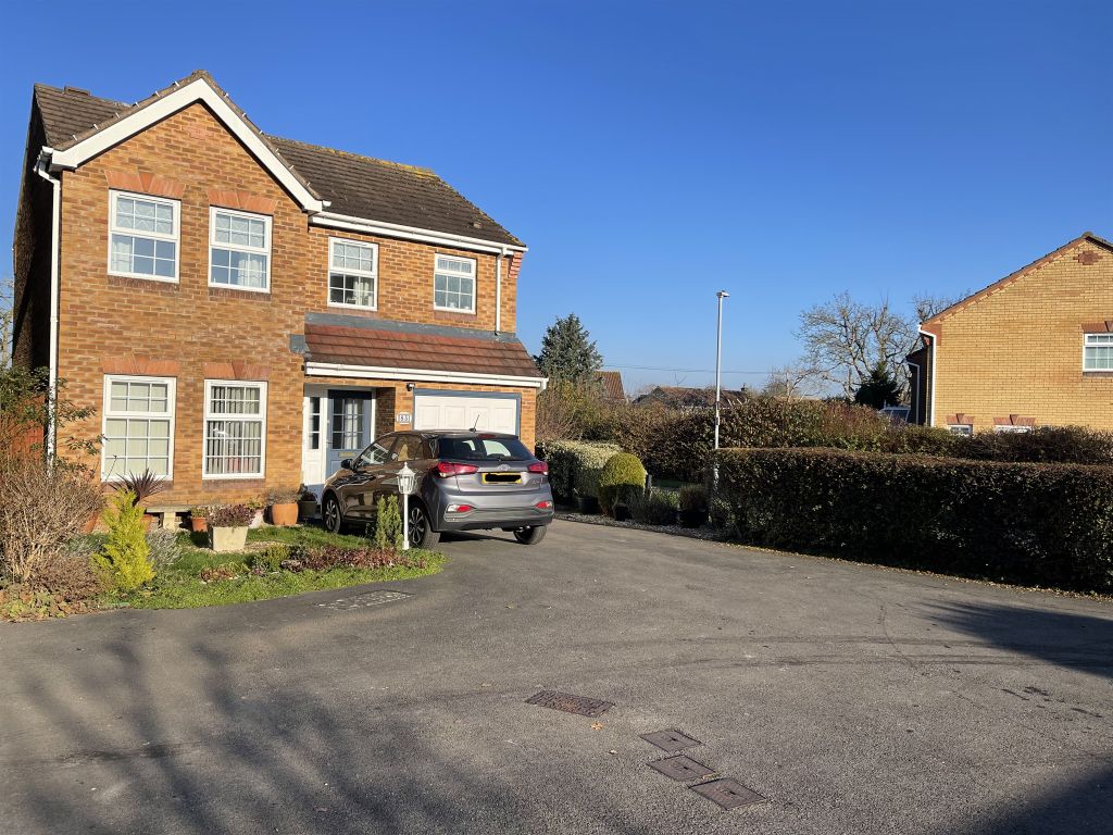 4 bed detached house for sale in Fynamore Gardens, Calne SN11 Zoopla