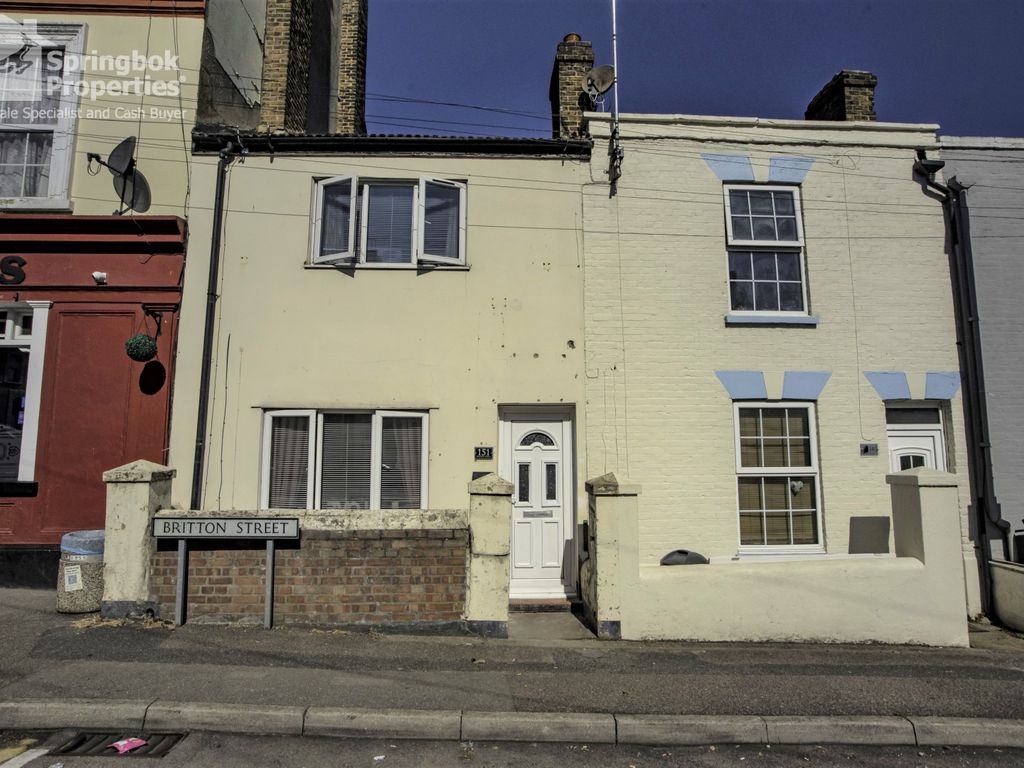 3 bed terraced house for sale in Britton Street, Gillingham, Kent ME7