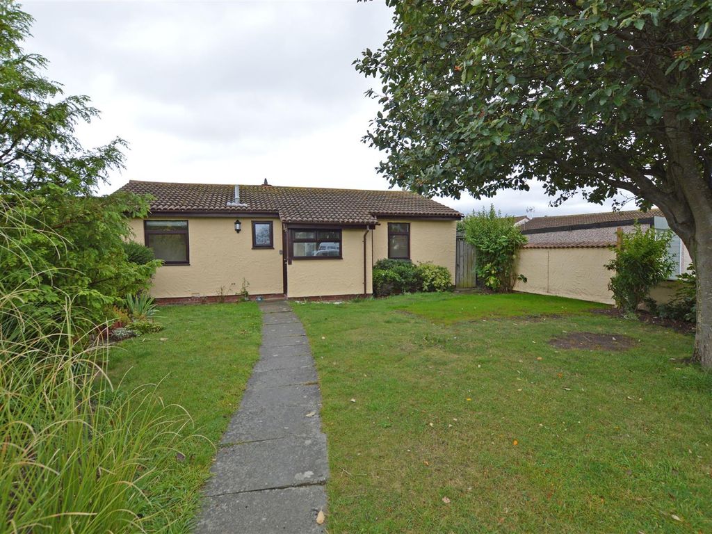 2 bed bungalow for sale in Rhos Fawr, Belgrano, Abergele, Conwy LL22, £