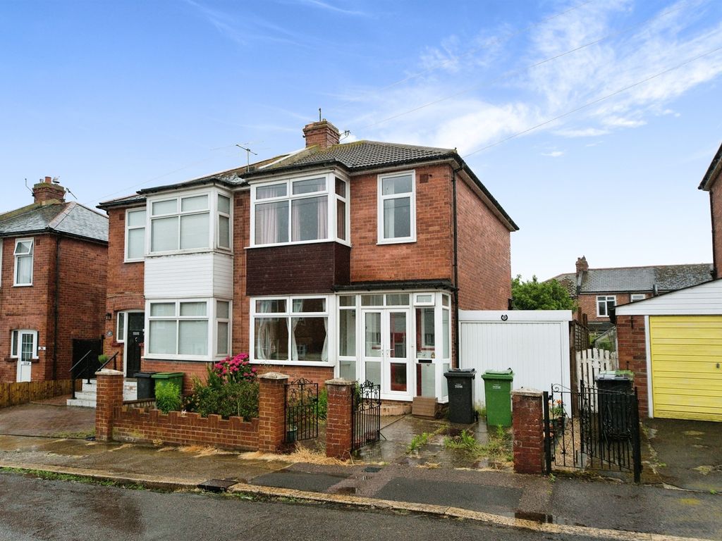 3 bed semidetached house for sale in Elphinstone Avenue, Hastings TN34