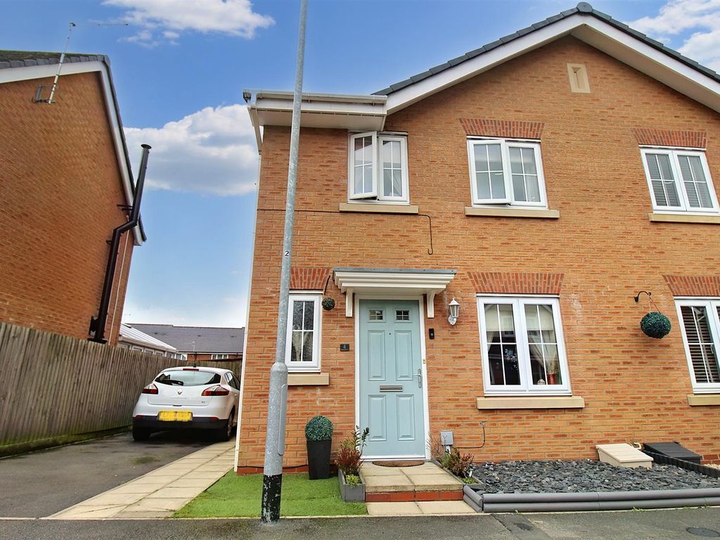3 bed semidetached house for sale in Stephenson Grove, Burslem, Stoke