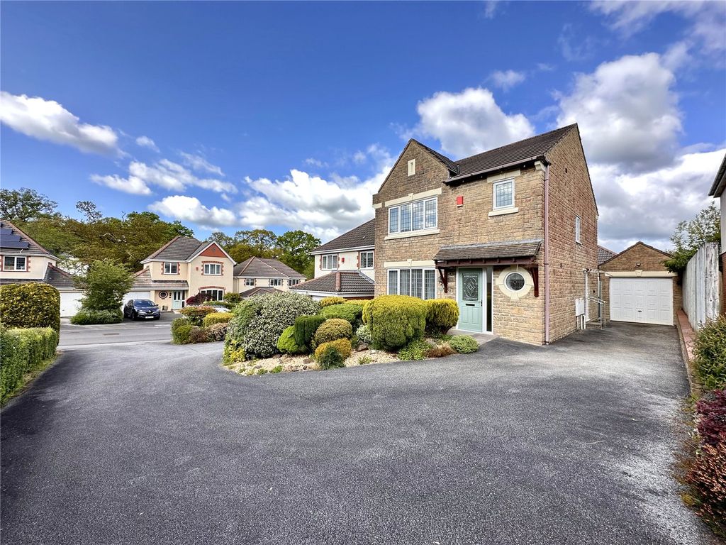 3 bed detached house for sale in Upcott Valley, Okehampton EX20 Zoopla