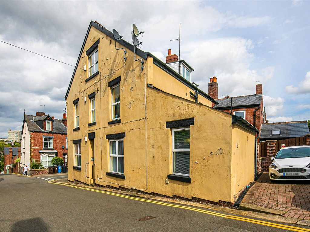 2 bed flat to rent in Bagshot Street, Sharrowvale, Sheffield S11, £850