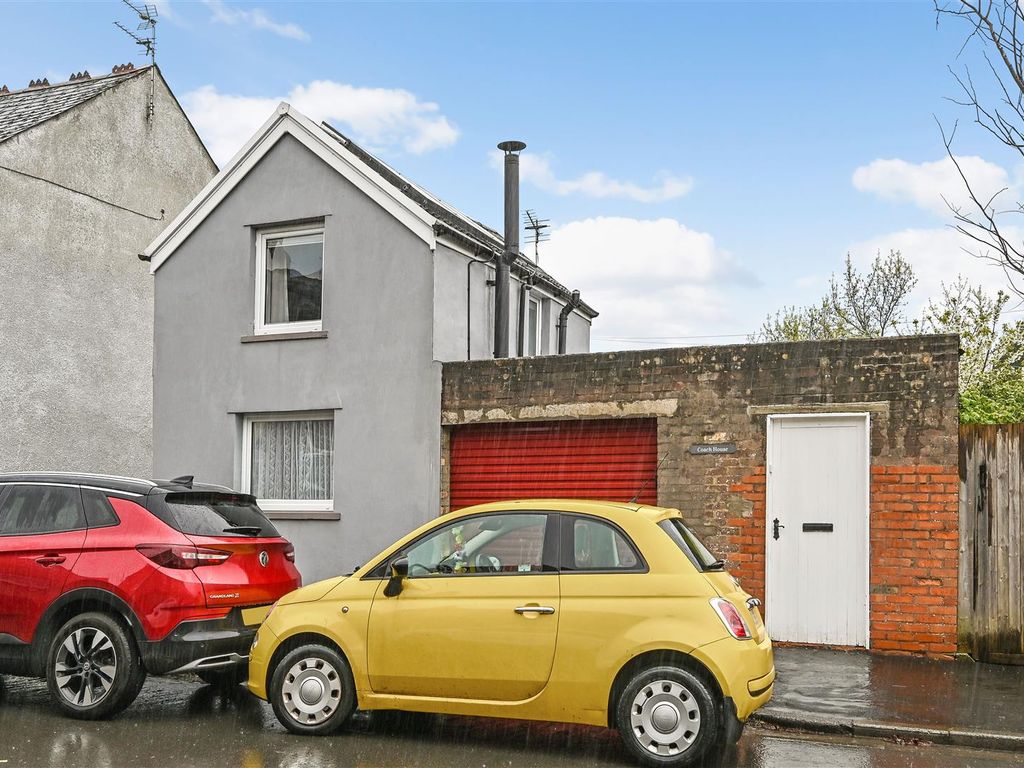 1 bed property for sale in Andrews Road, Llandaff North, Cardiff CF14