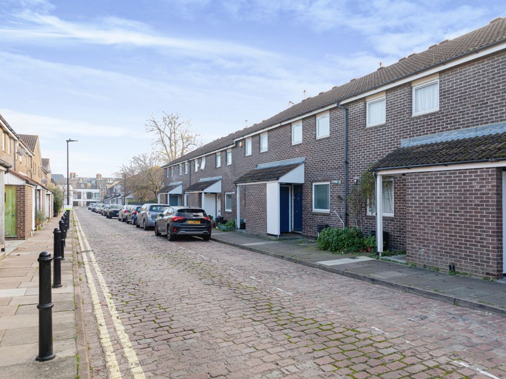 Shirland Mews, London W9  