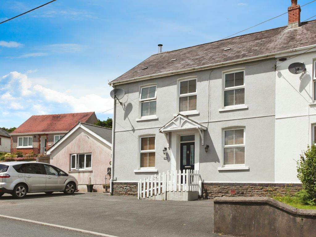 3 bed semidetached house for sale in Heol Bryngwili, Cross Hands