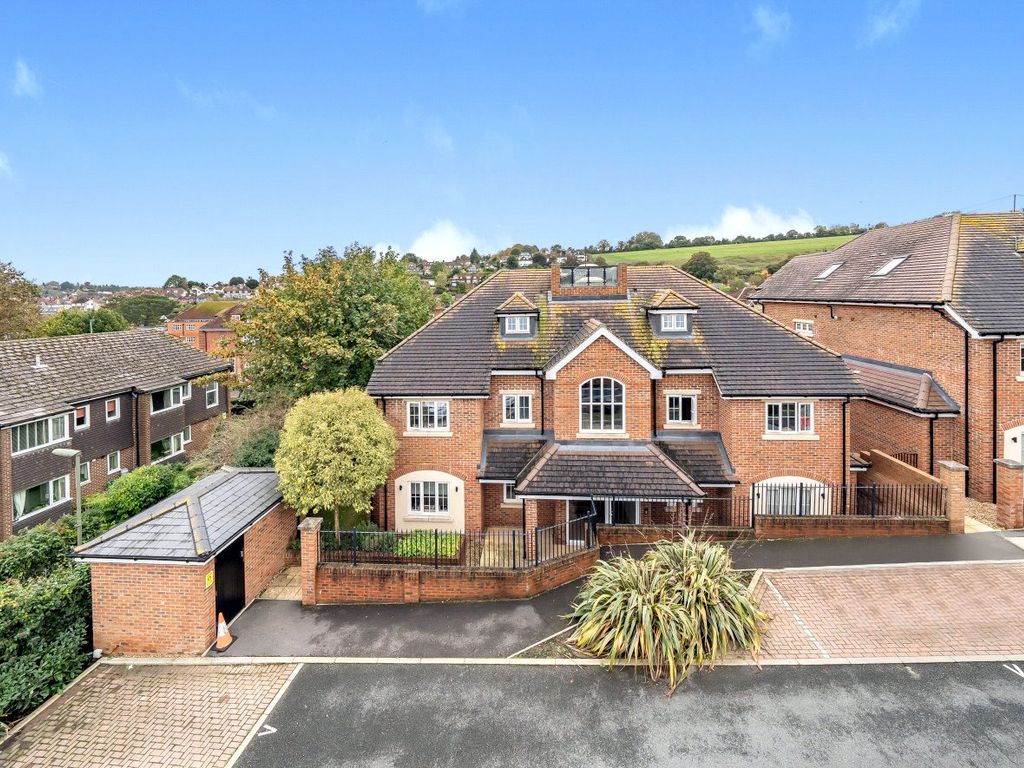 2 bed flat for sale in Guildford, Surrey GU2, £995,000 Zoopla