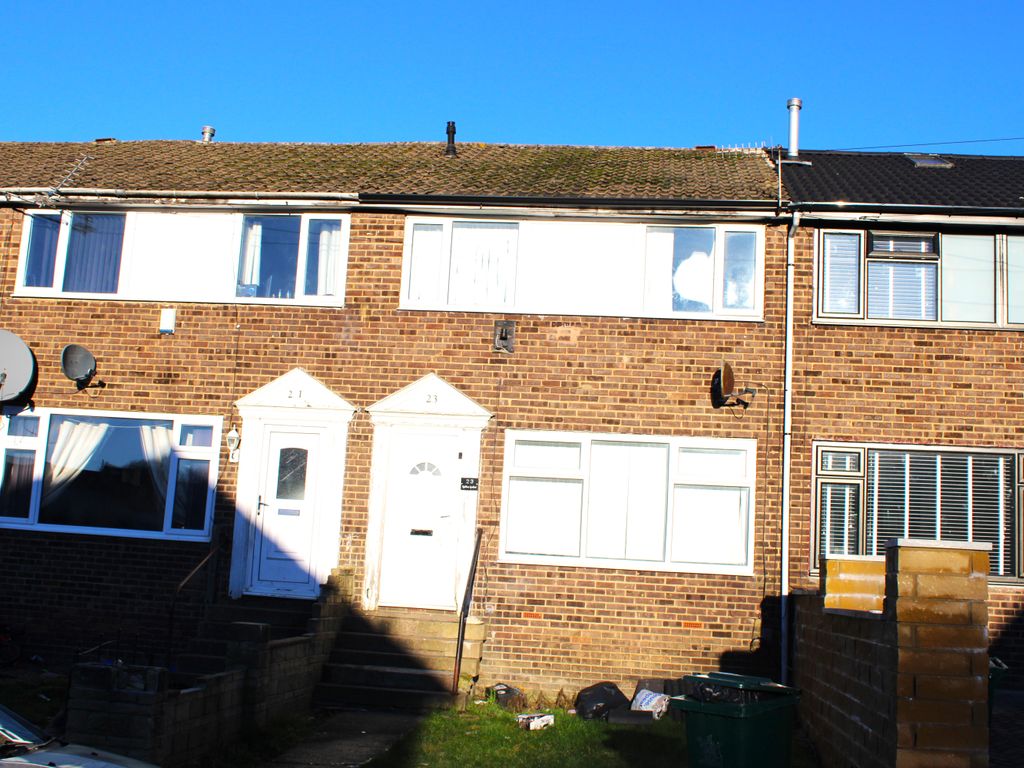 3 bed terraced house to rent in Rylstone Gardens, Bradford BD3, £850