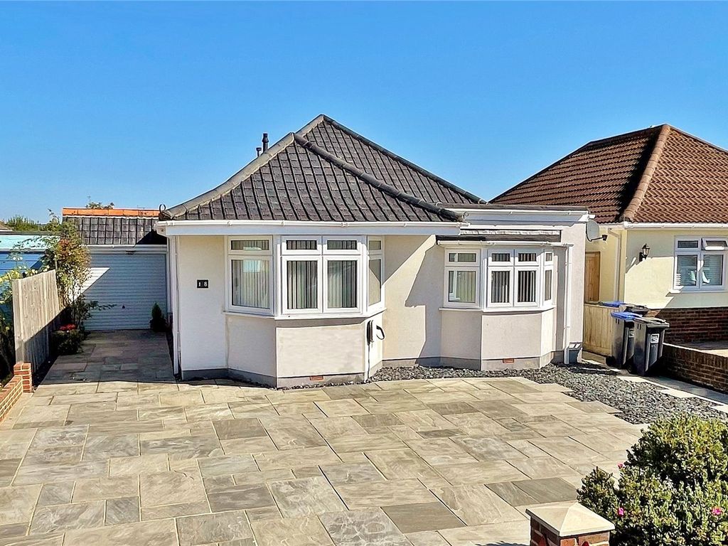 3 bed bungalow for sale in Wadhurst Drive, GoringBySea, Worthing