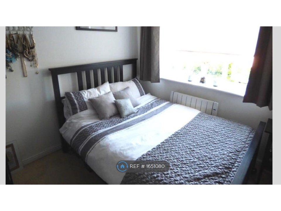 1 bed flat to rent in St. Leonards Close, Grays RM17 Zoopla