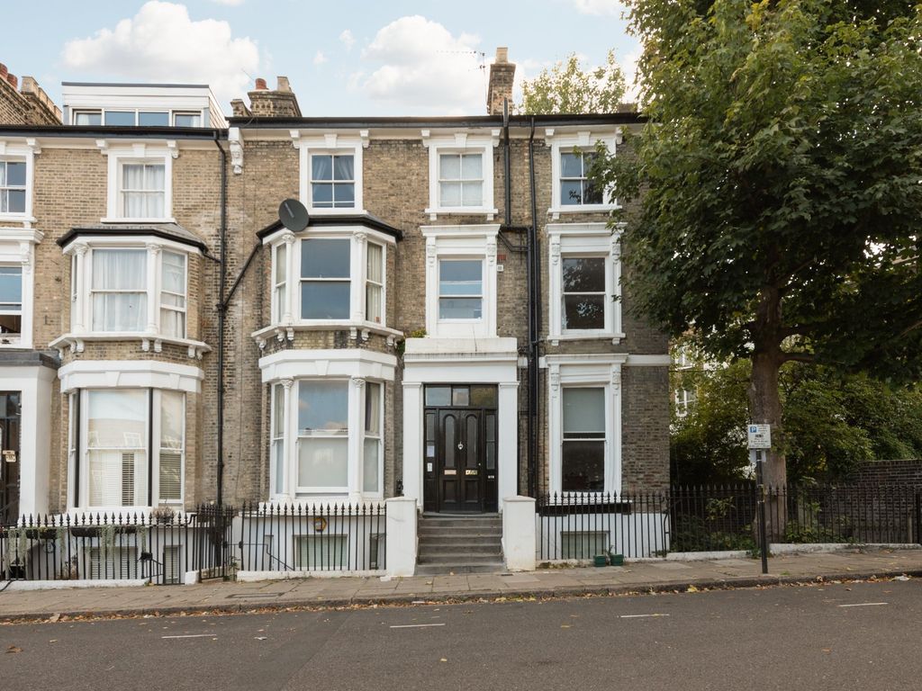 3 bed flat to rent in Primrose Gardens, London NW3 Zoopla