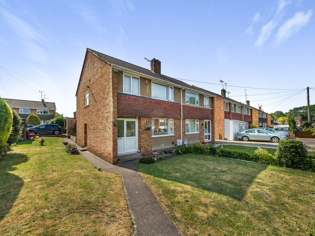 3 bed semidetached house for sale in Vicarage Road, Coalpit Heath