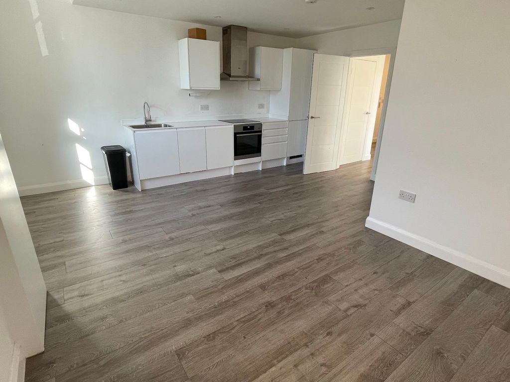 2 bed flat for sale in Shenley Road WD6 Zoopla