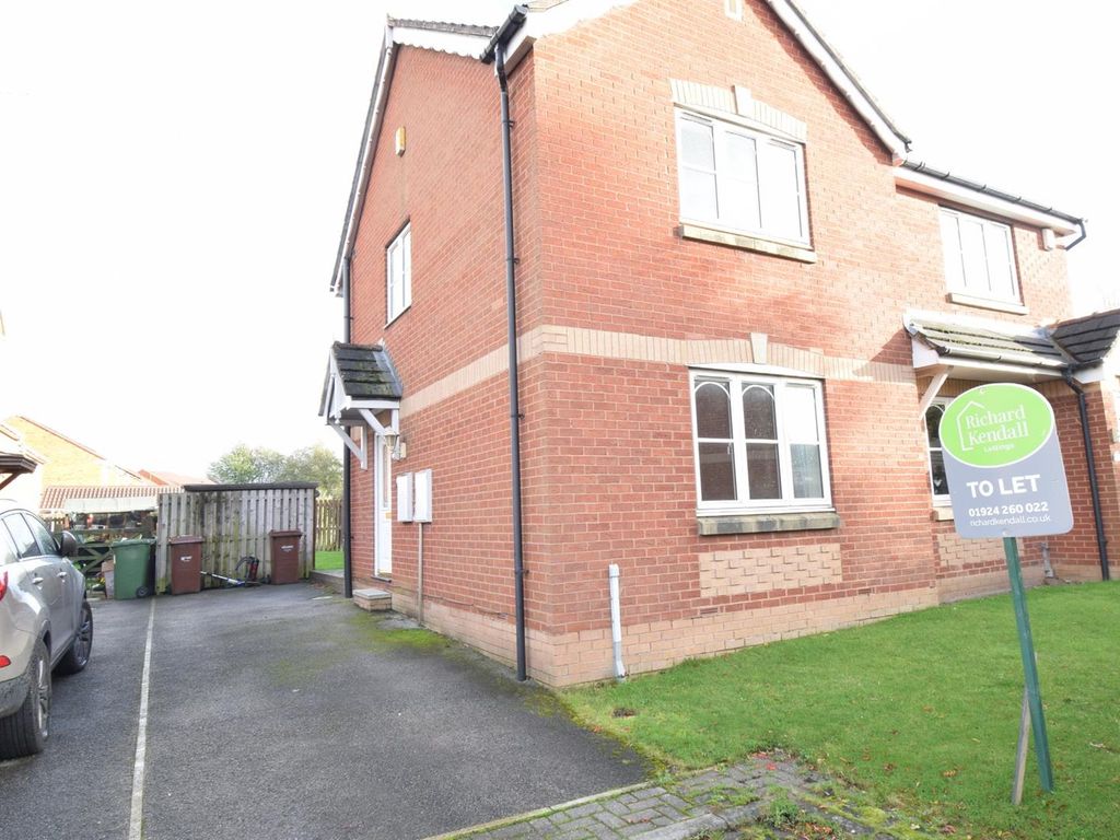 2 bed semidetached house to rent in Parklands Drive, Horbury Bridge